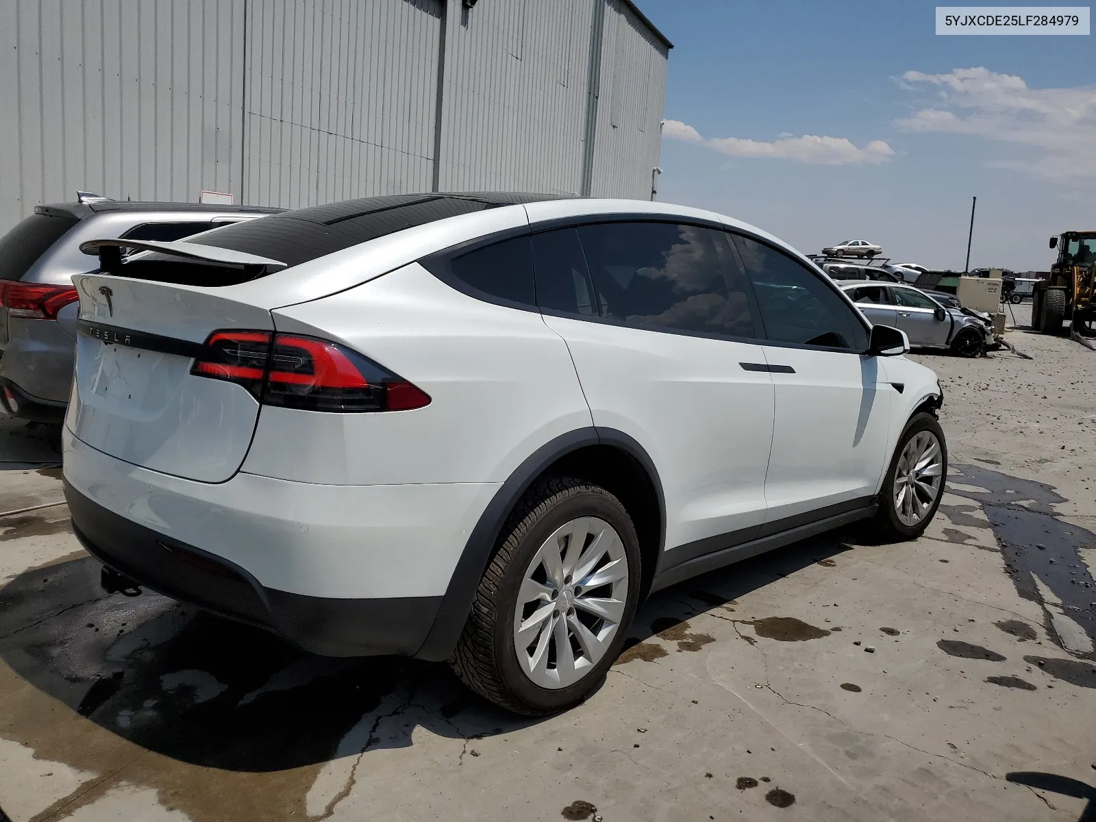 2020 Tesla Model X VIN: 5YJXCDE25LF284979 Lot: 62951814