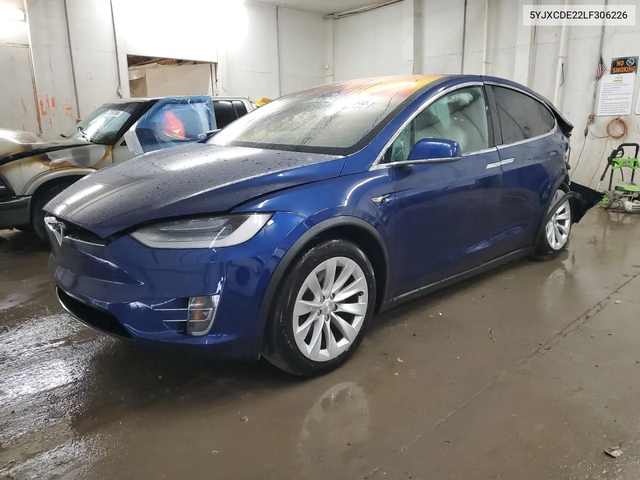 5YJXCDE22LF306226 2020 Tesla Model X