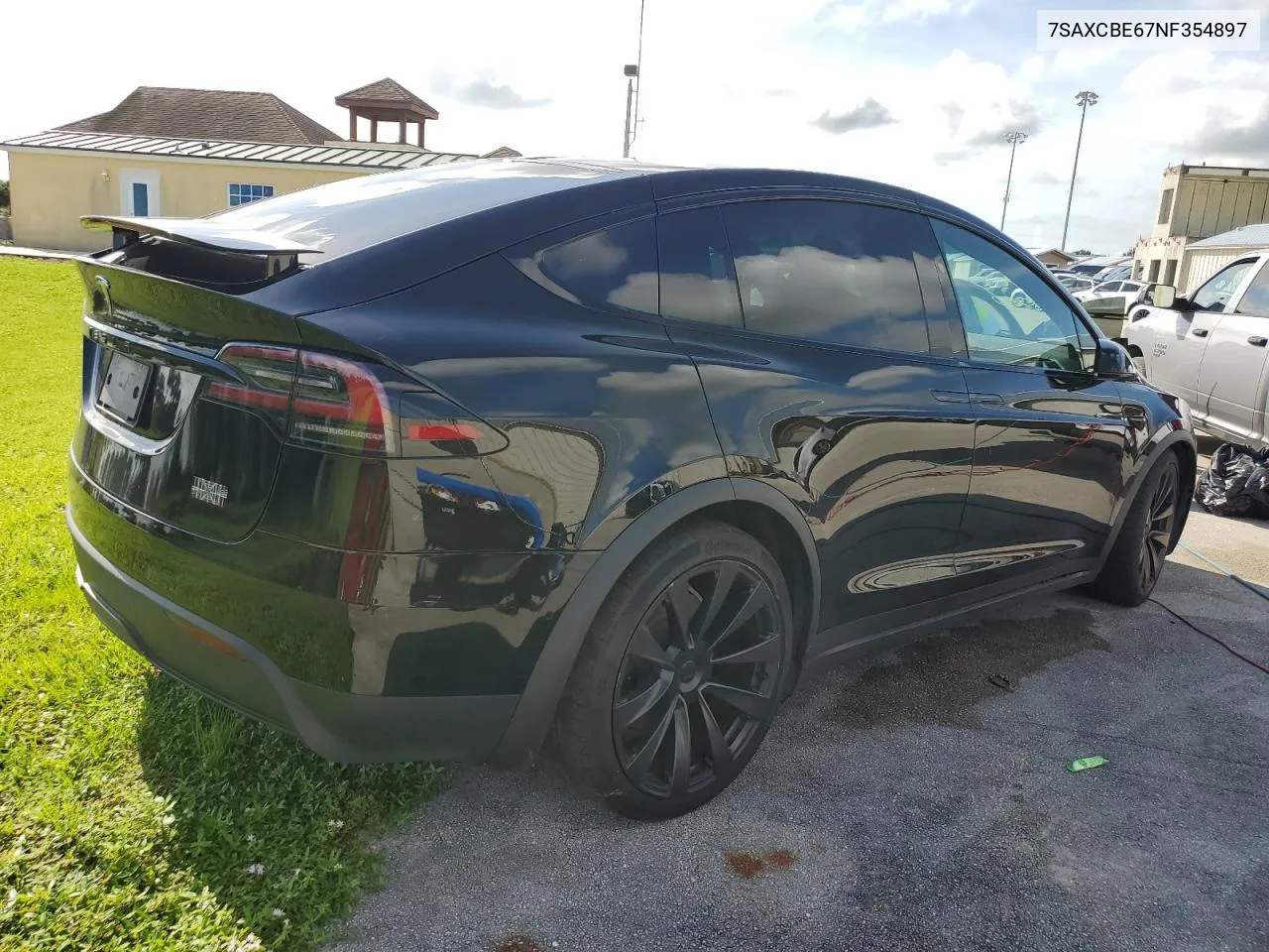 2022 Tesla Model X VIN: 7SAXCBE67NF354897 Lot: 74385994