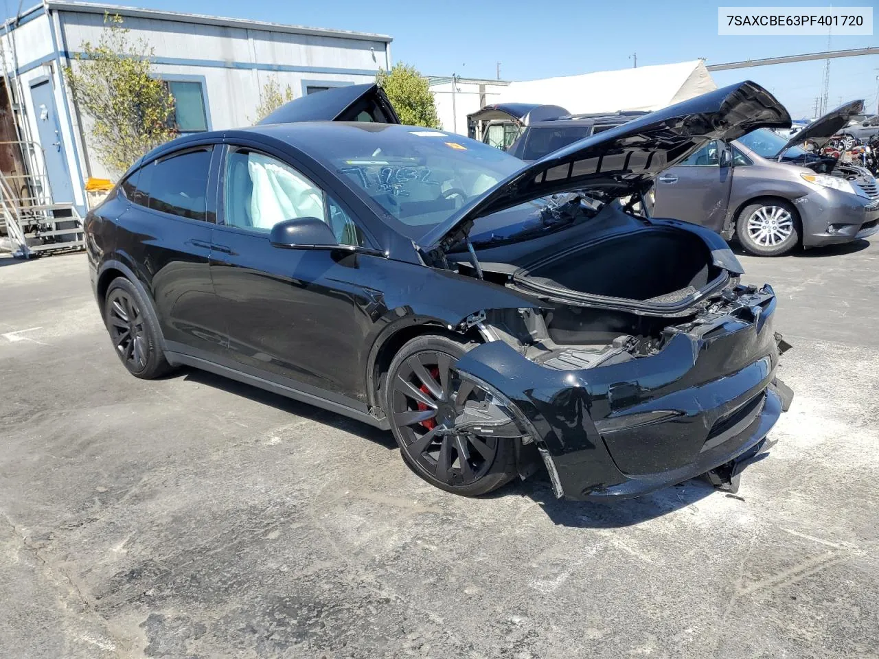 7SAXCBE63PF401720 2023 Tesla Model X