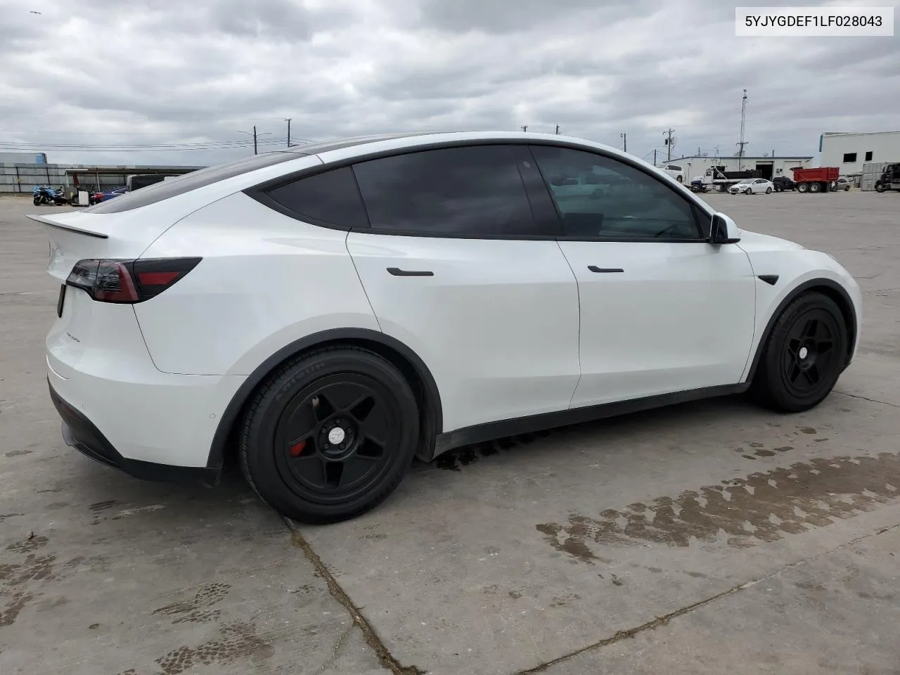 5YJYGDEF1LF028043 2020 Tesla Model Y