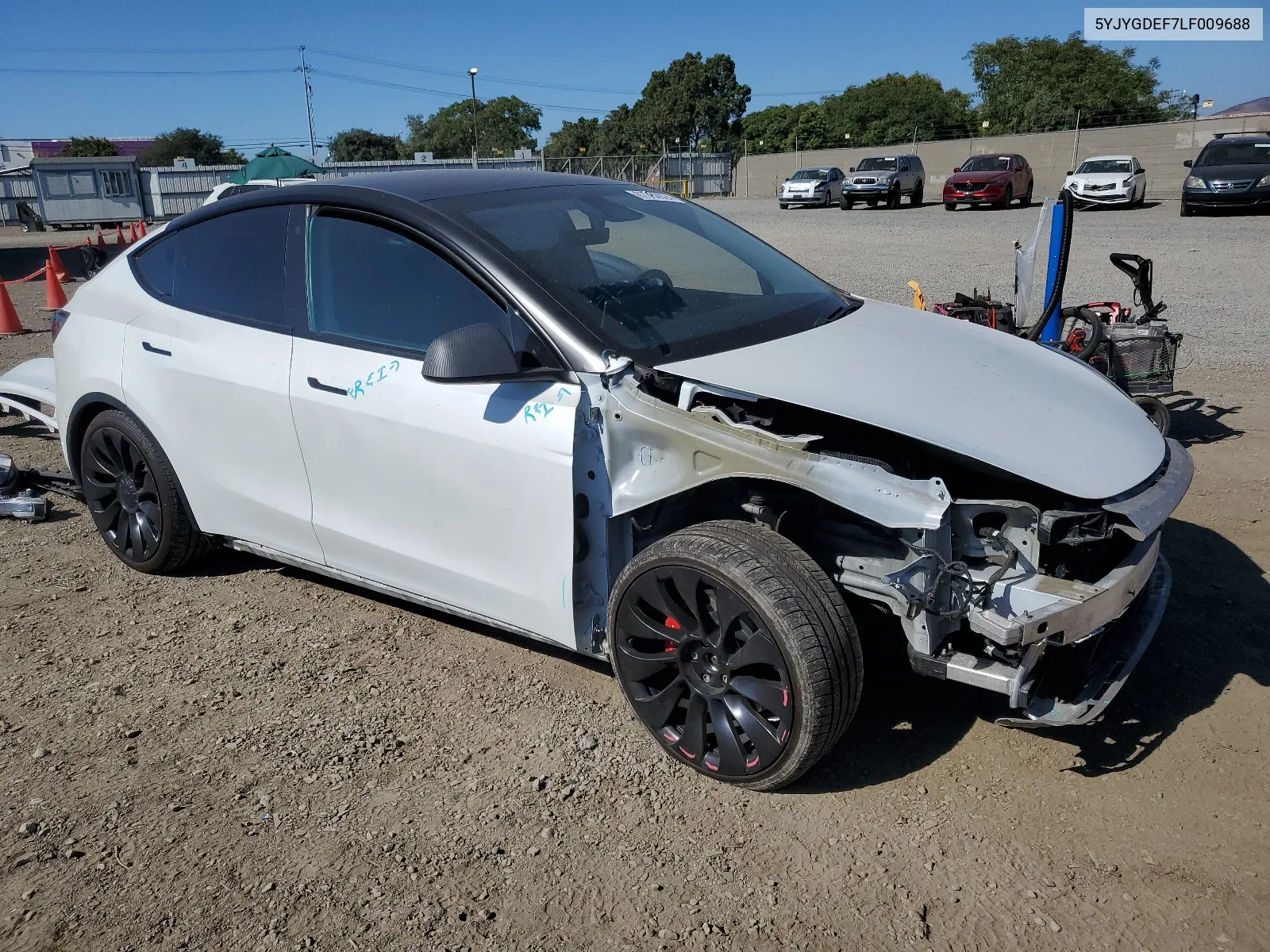 2020 Tesla Model Y VIN: 5YJYGDEF7LF009688 Lot: 67380924