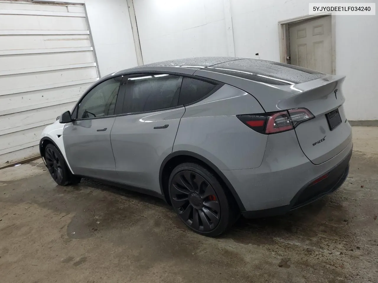 2020 Tesla Model Y VIN: 5YJYGDEE1LF034240 Lot: 69344584