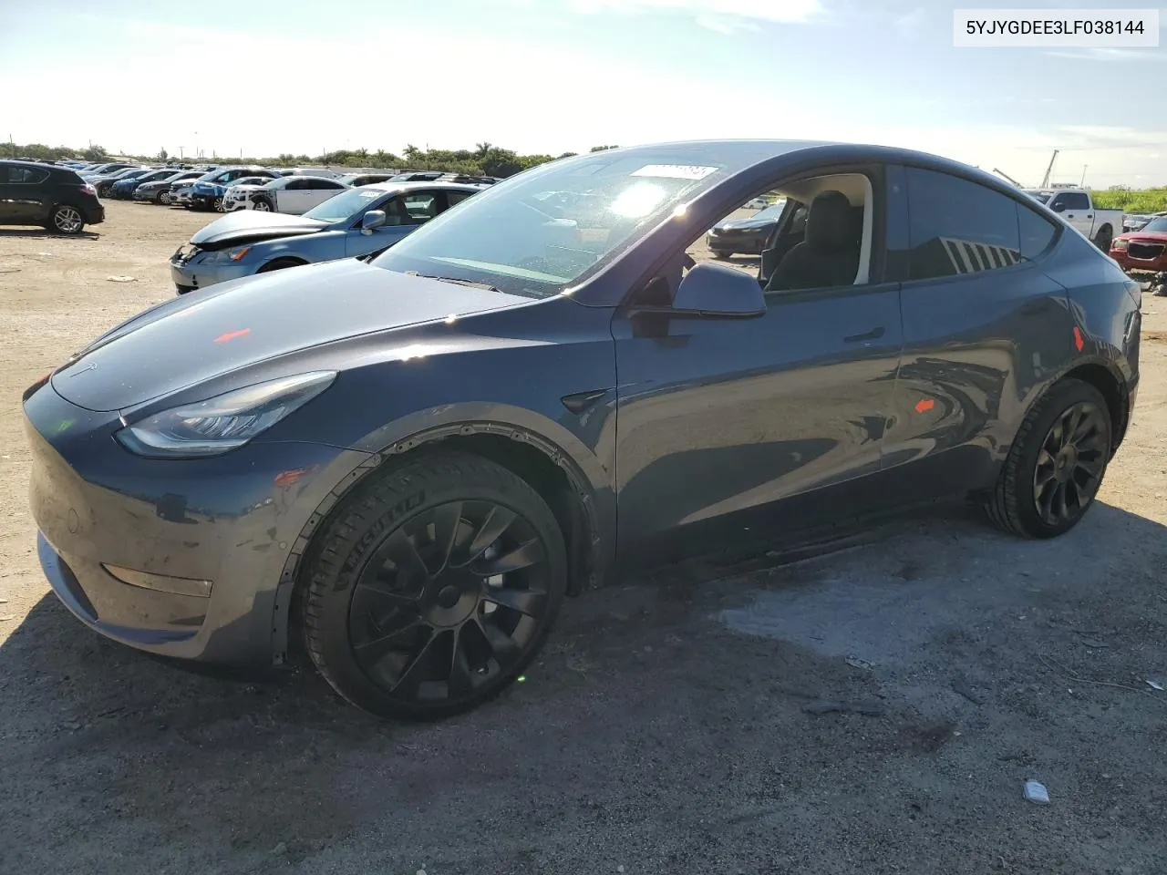 2020 Tesla Model Y VIN: 5YJYGDEE3LF038144 Lot: 70321884