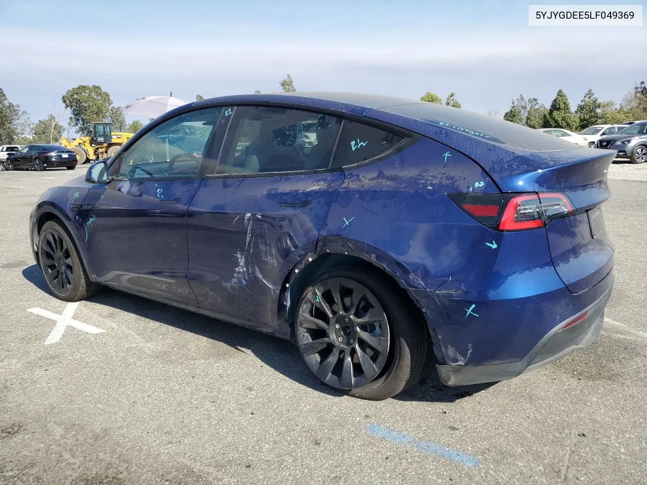 2020 Tesla Model Y VIN: 5YJYGDEE5LF049369 Lot: 70823644