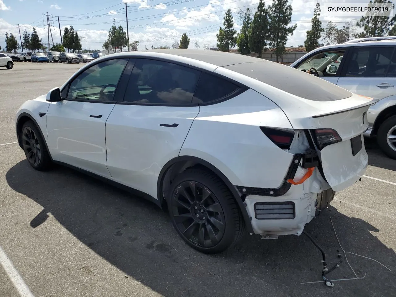 2020 Tesla Model Y VIN: 5YJYGDEE6LF059019 Lot: 71105254