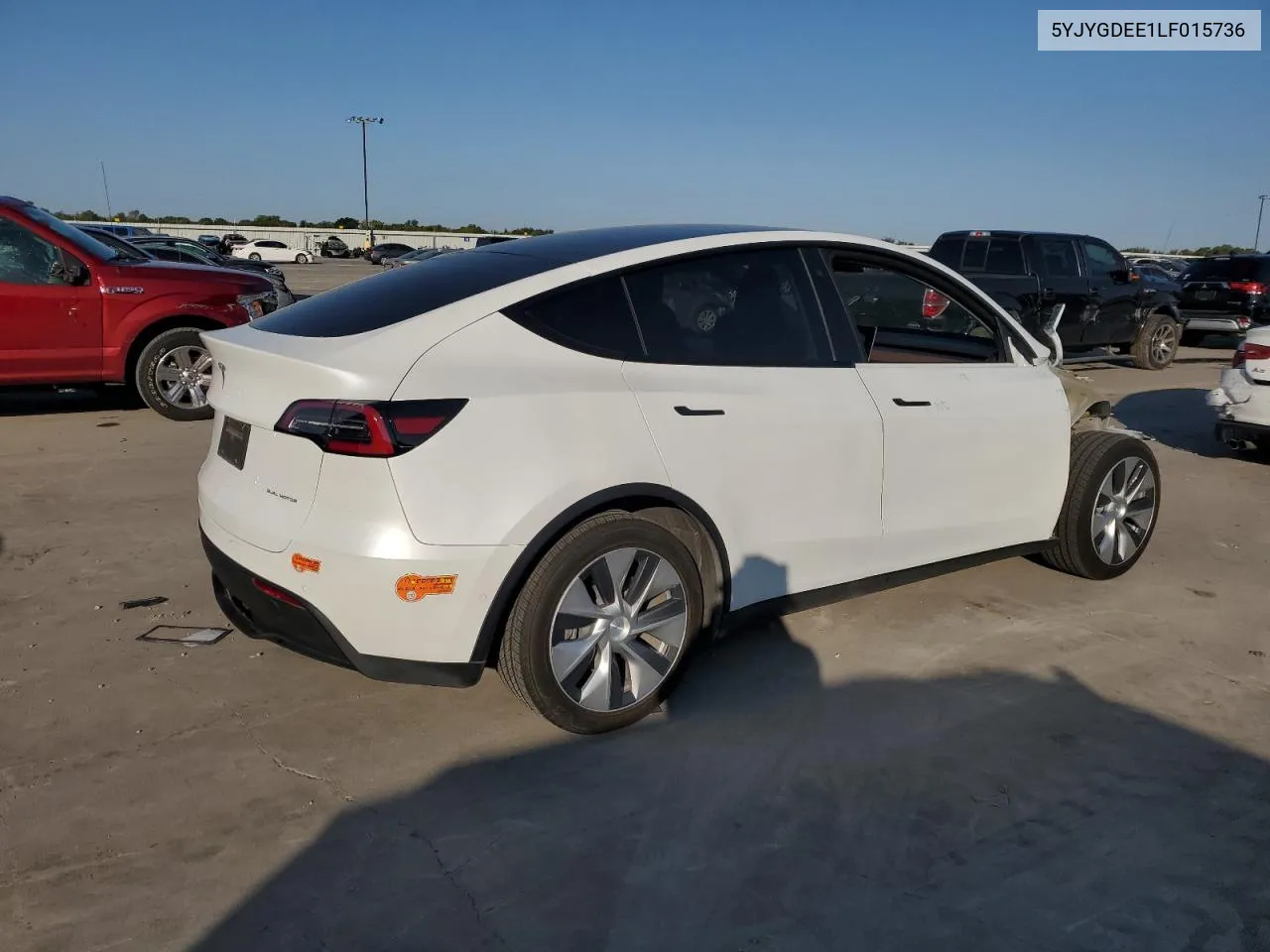 2020 Tesla Model Y VIN: 5YJYGDEE1LF015736 Lot: 71425134