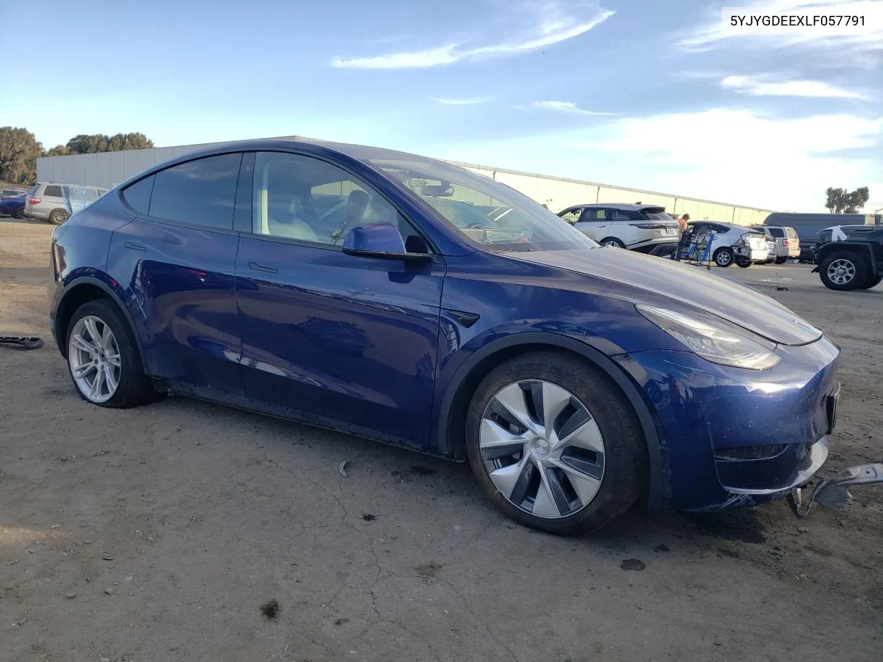 2020 Tesla Model Y VIN: 5YJYGDEEXLF057791 Lot: 74000894