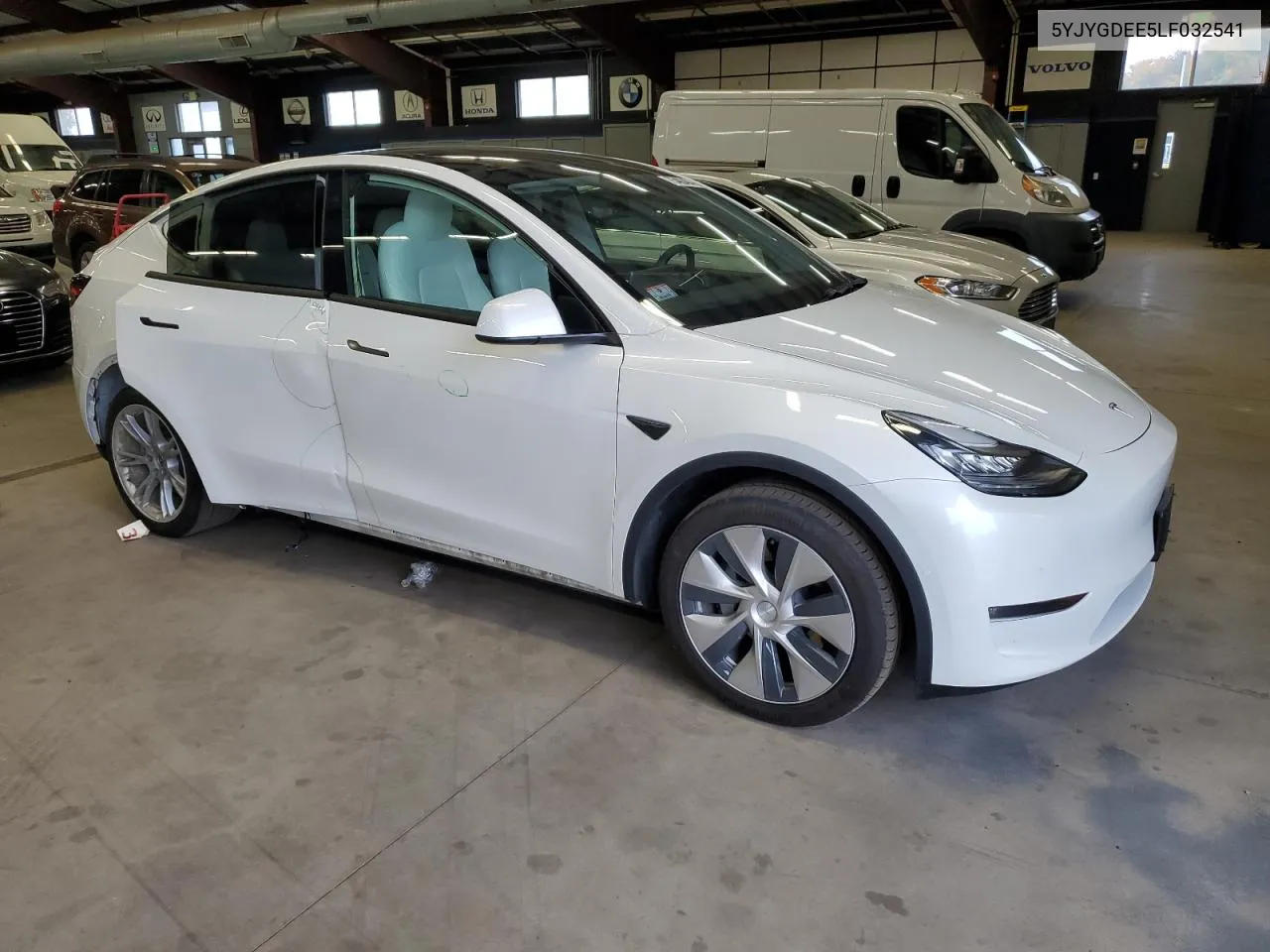 2020 Tesla Model Y VIN: 5YJYGDEE5LF032541 Lot: 75483404