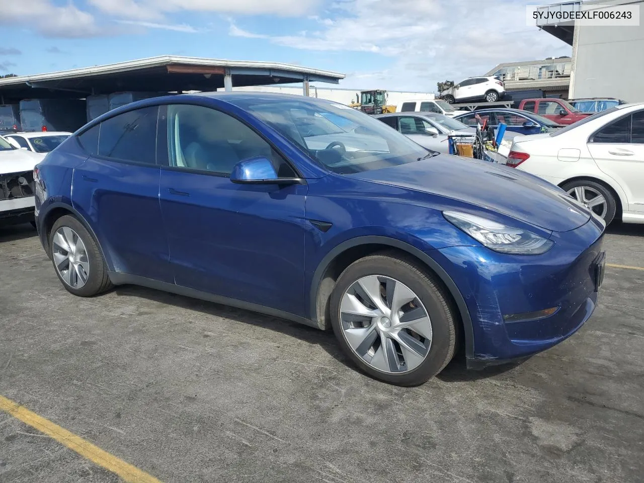 2020 Tesla Model Y VIN: 5YJYGDEEXLF006243 Lot: 75625764