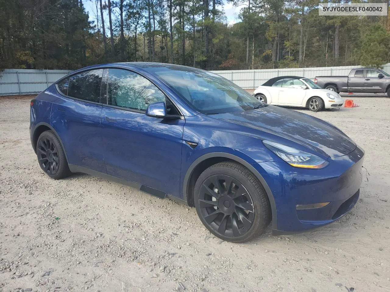 2020 Tesla Model Y VIN: 5YJYGDEE5LF040042 Lot: 76687024