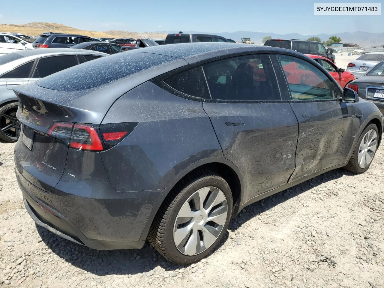 5YJYGDEE1MF071483 2021 Tesla Model Y