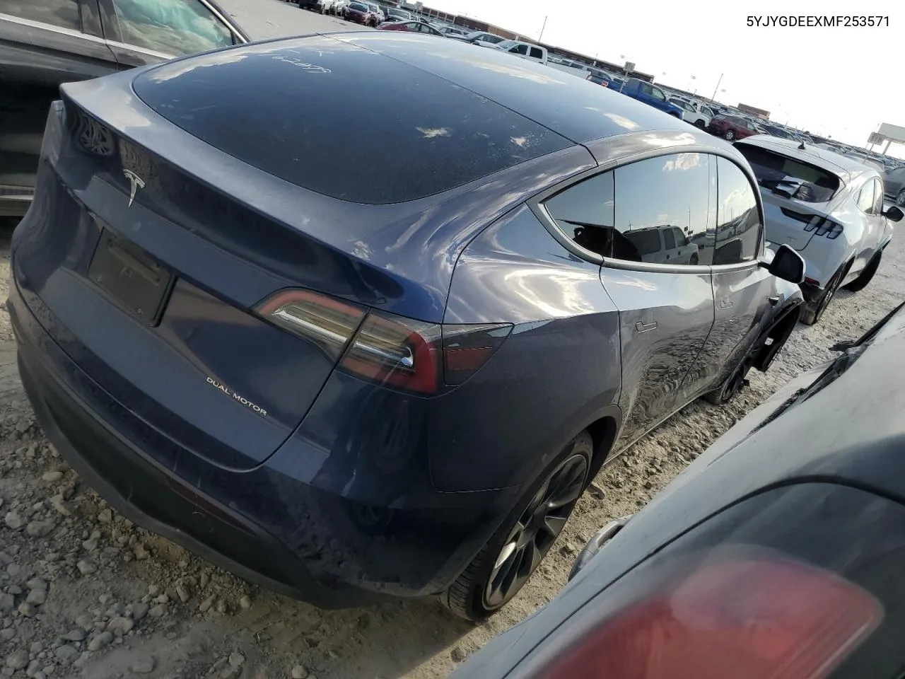 2021 Tesla Model Y VIN: 5YJYGDEEXMF253571 Lot: 60656114