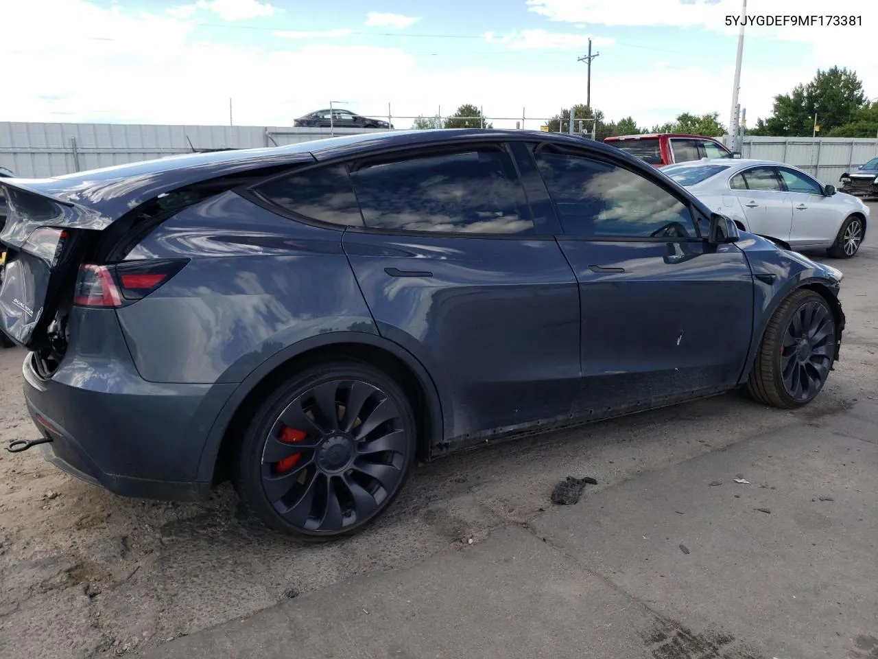 5YJYGDEF9MF173381 2021 Tesla Model Y