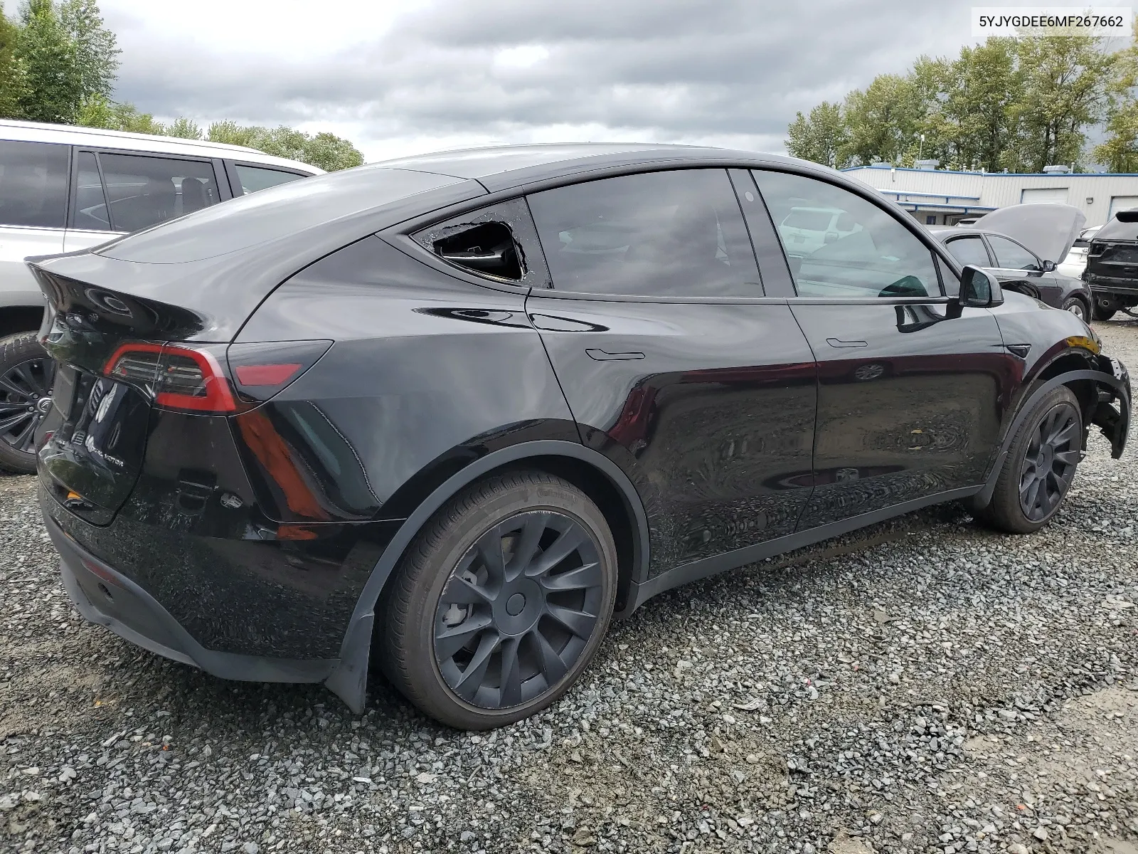 5YJYGDEE6MF267662 2021 Tesla Model Y