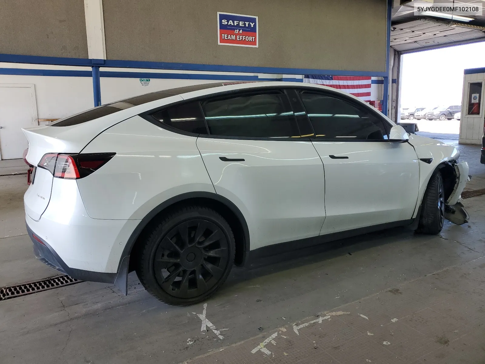 5YJYGDEE0MF102108 2021 Tesla Model Y