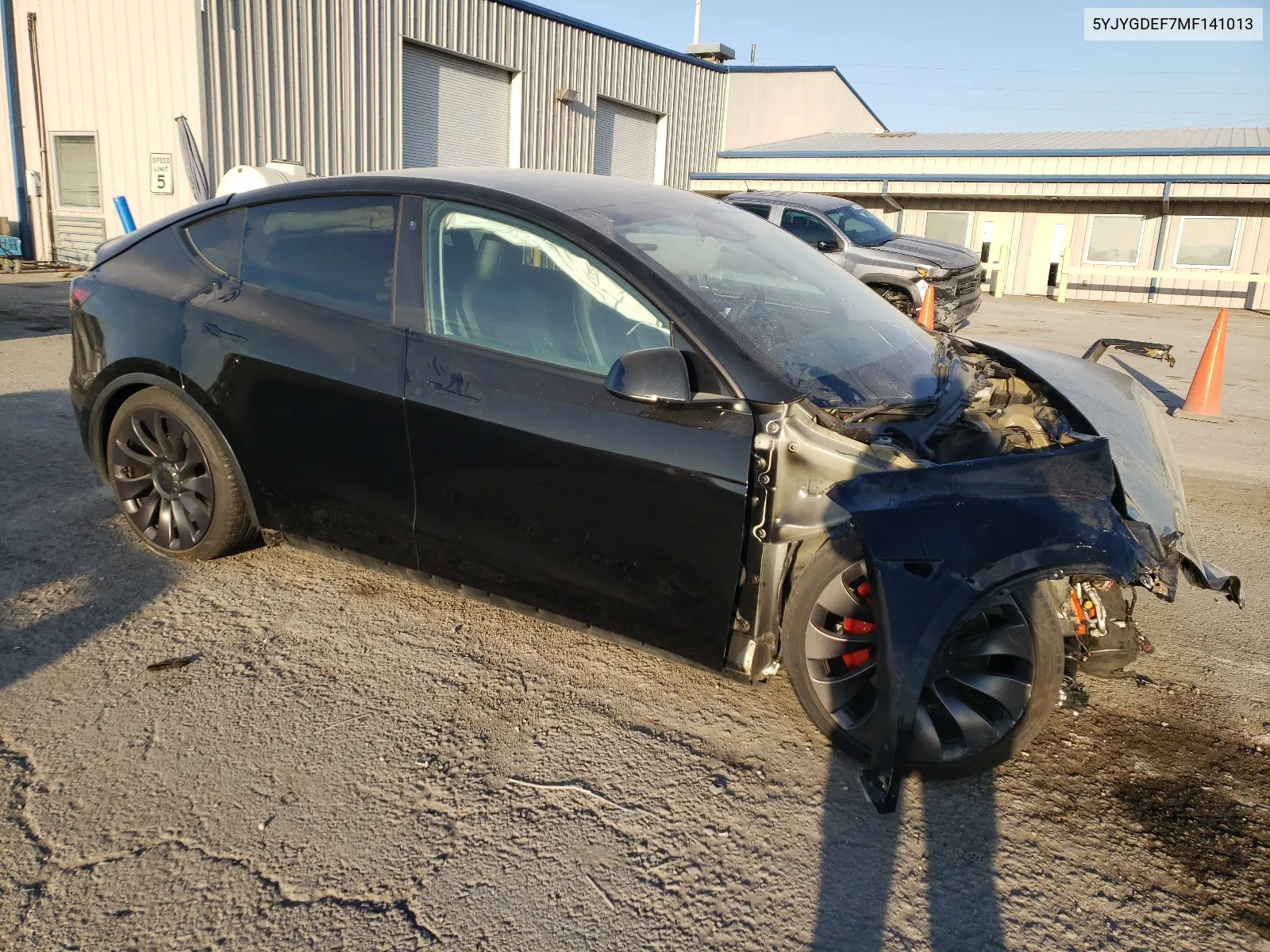 5YJYGDEF7MF141013 2021 Tesla Model Y