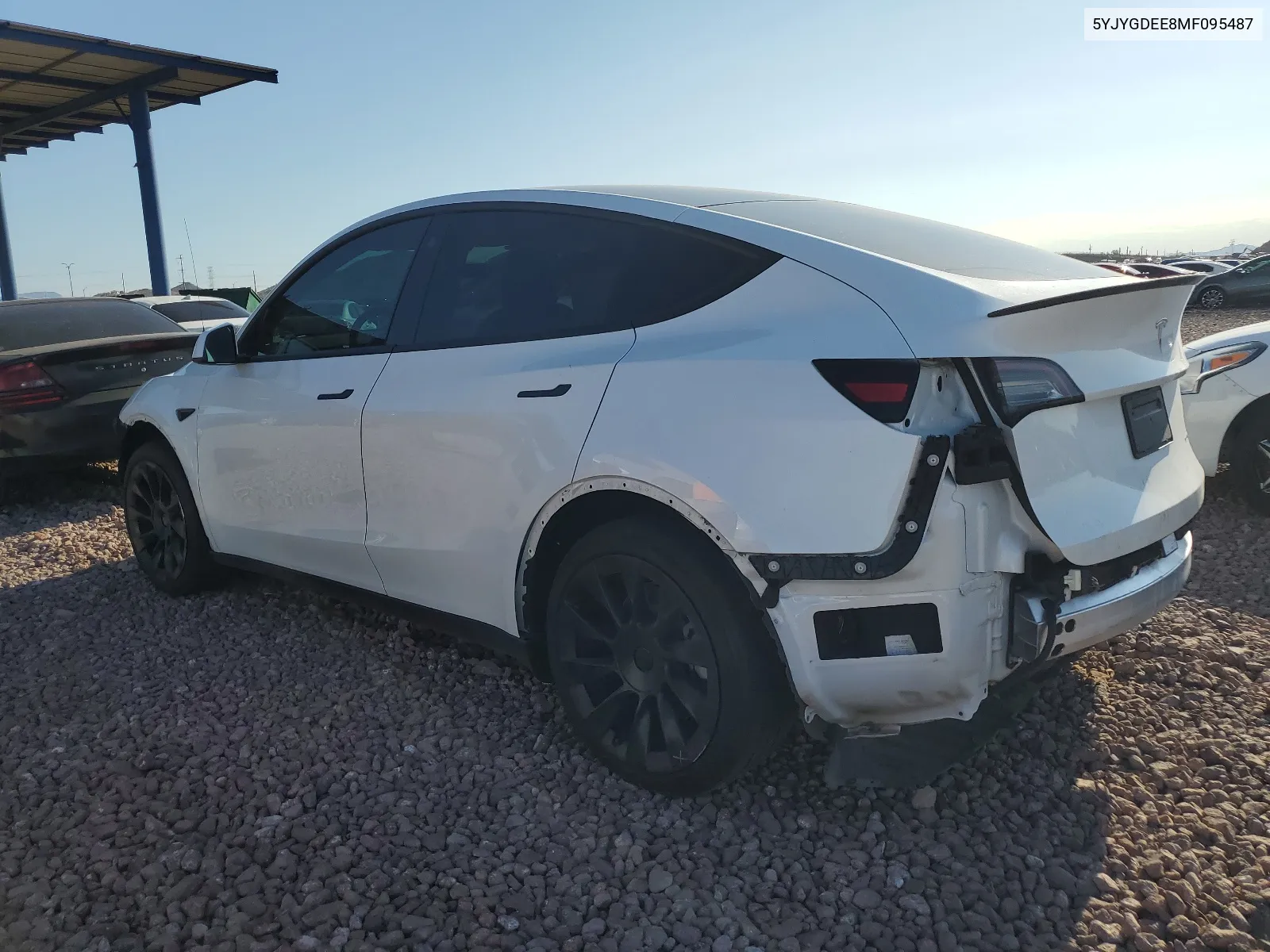 5YJYGDEE8MF095487 2021 Tesla Model Y