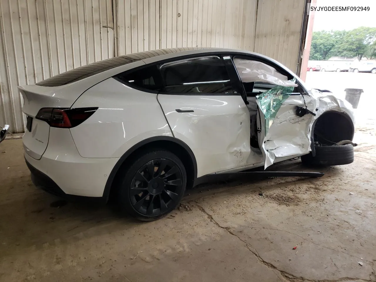 5YJYGDEE5MF092949 2021 Tesla Model Y