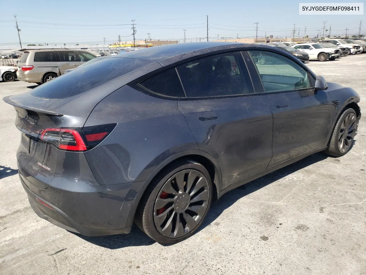 2021 Tesla Model Y VIN: 5YJYGDEF0MF098411 Lot: 68759134