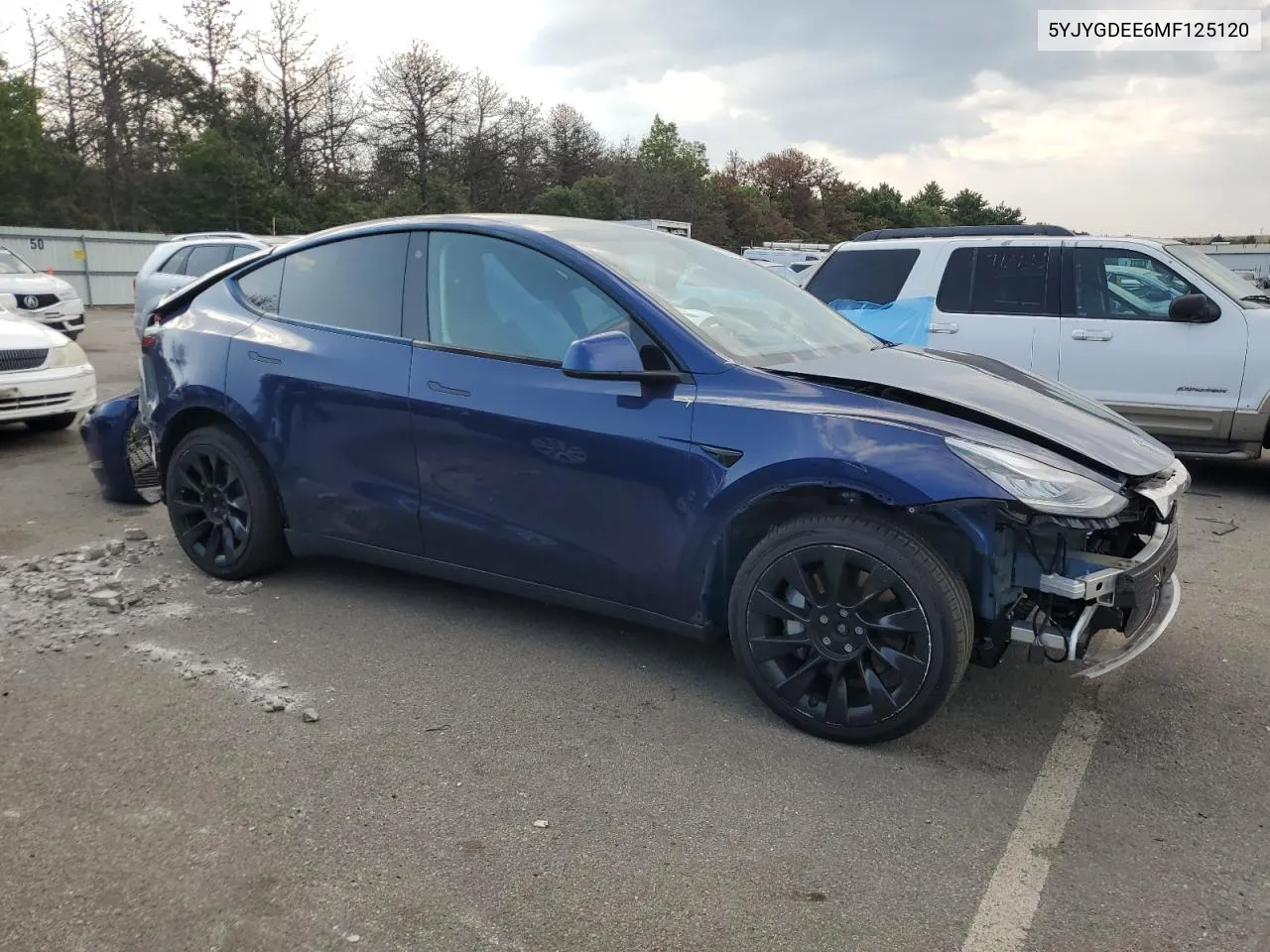 5YJYGDEE6MF125120 2021 Tesla Model Y