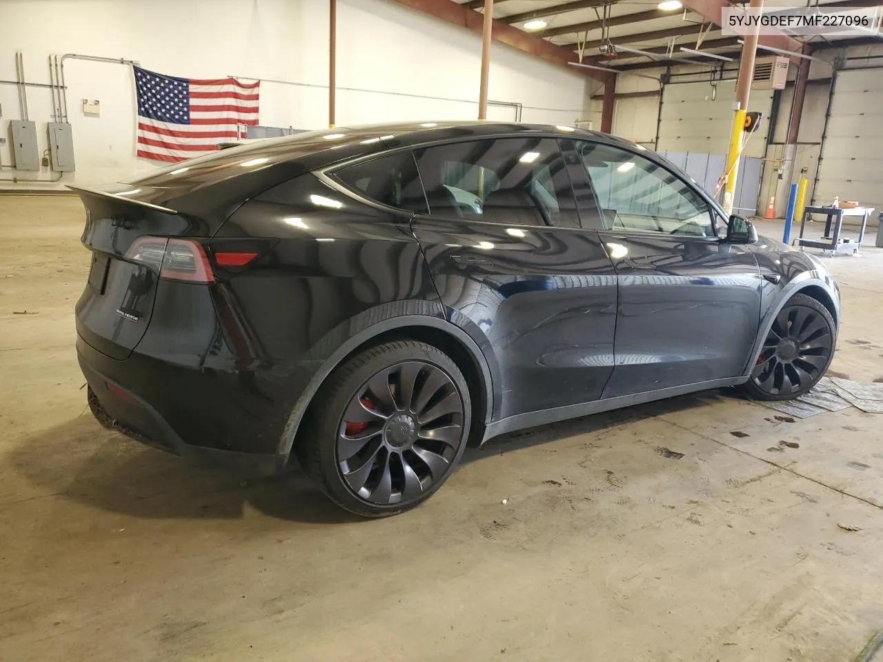 5YJYGDEF7MF227096 2021 Tesla Model Y