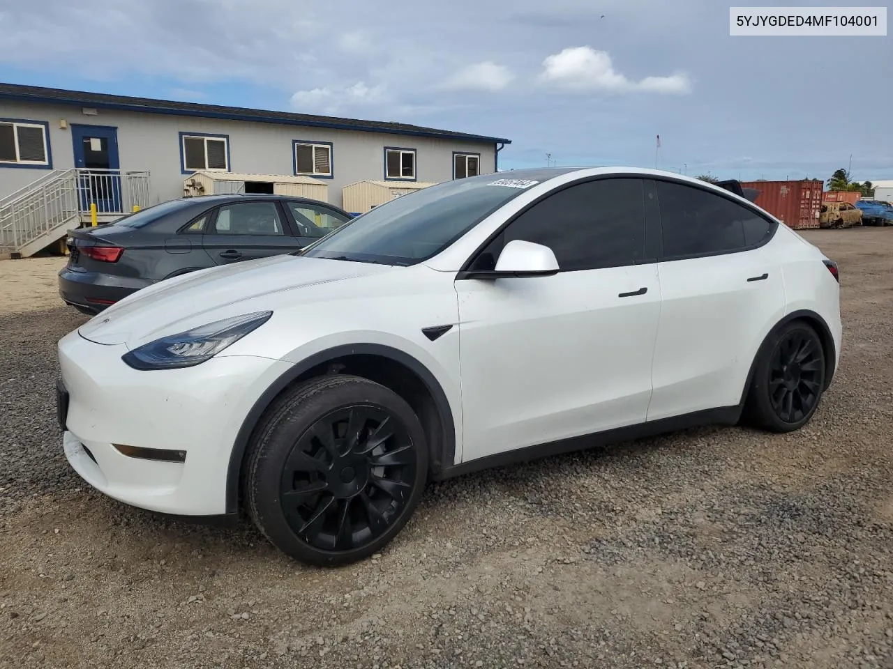 5YJYGDED4MF104001 2021 Tesla Model Y