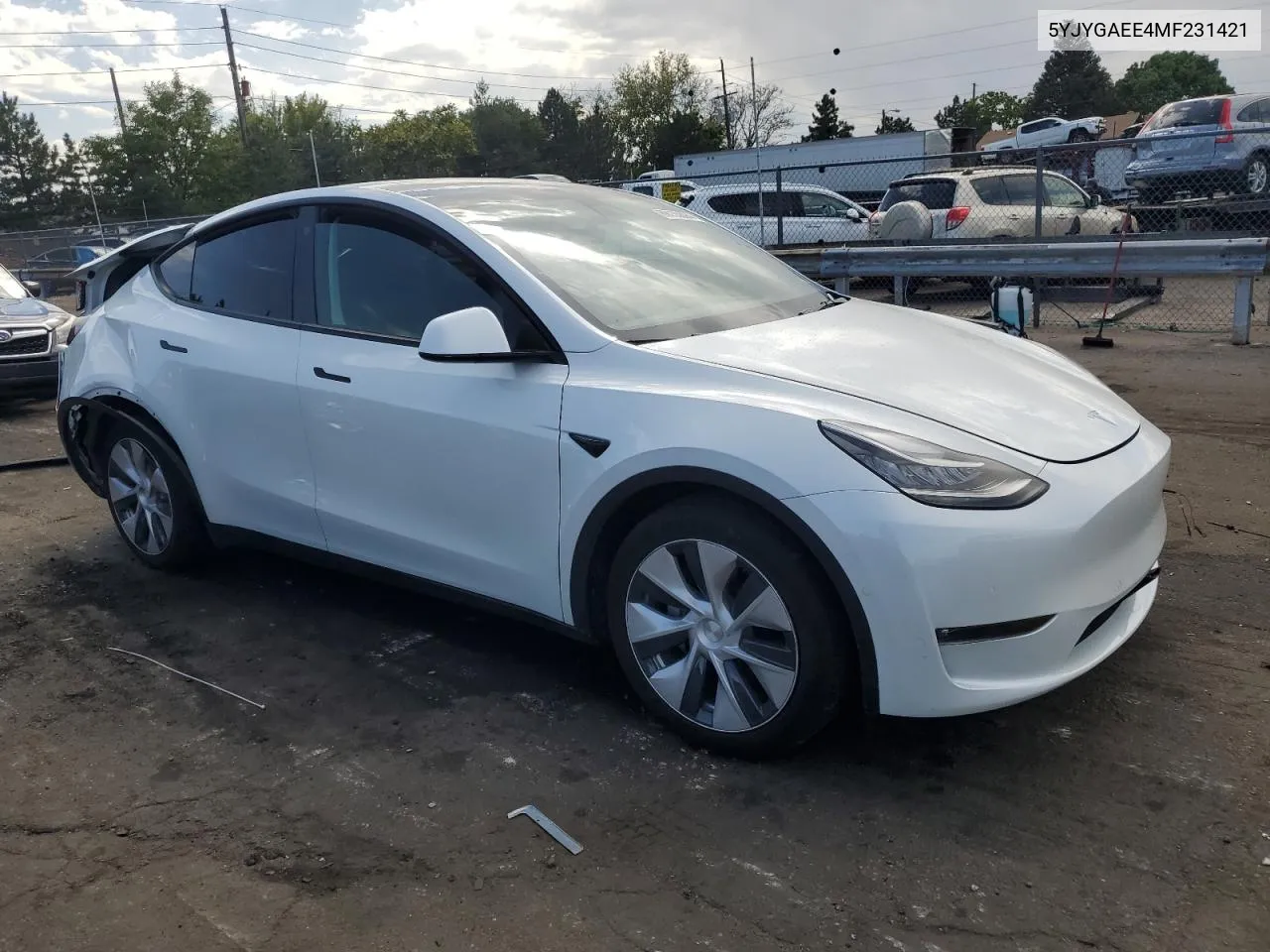 5YJYGAEE4MF231421 2021 Tesla Model Y