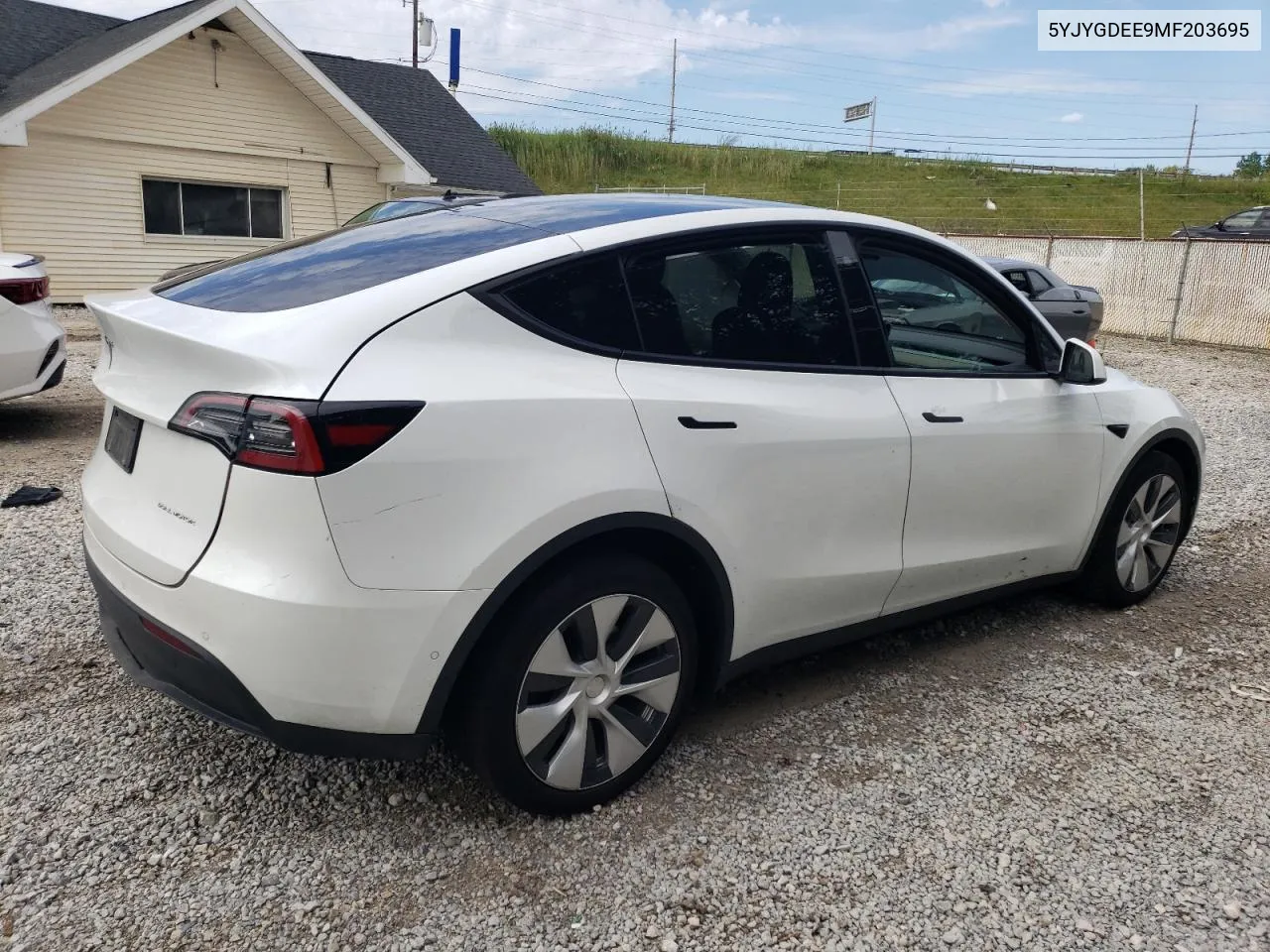 5YJYGDEE9MF203695 2021 Tesla Model Y