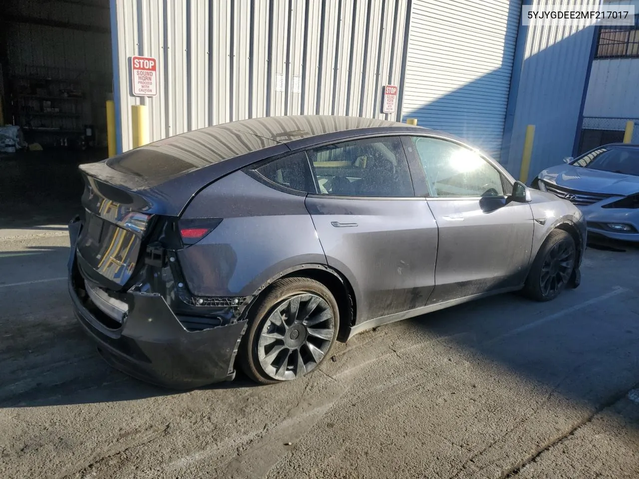 5YJYGDEE2MF217017 2021 Tesla Model Y