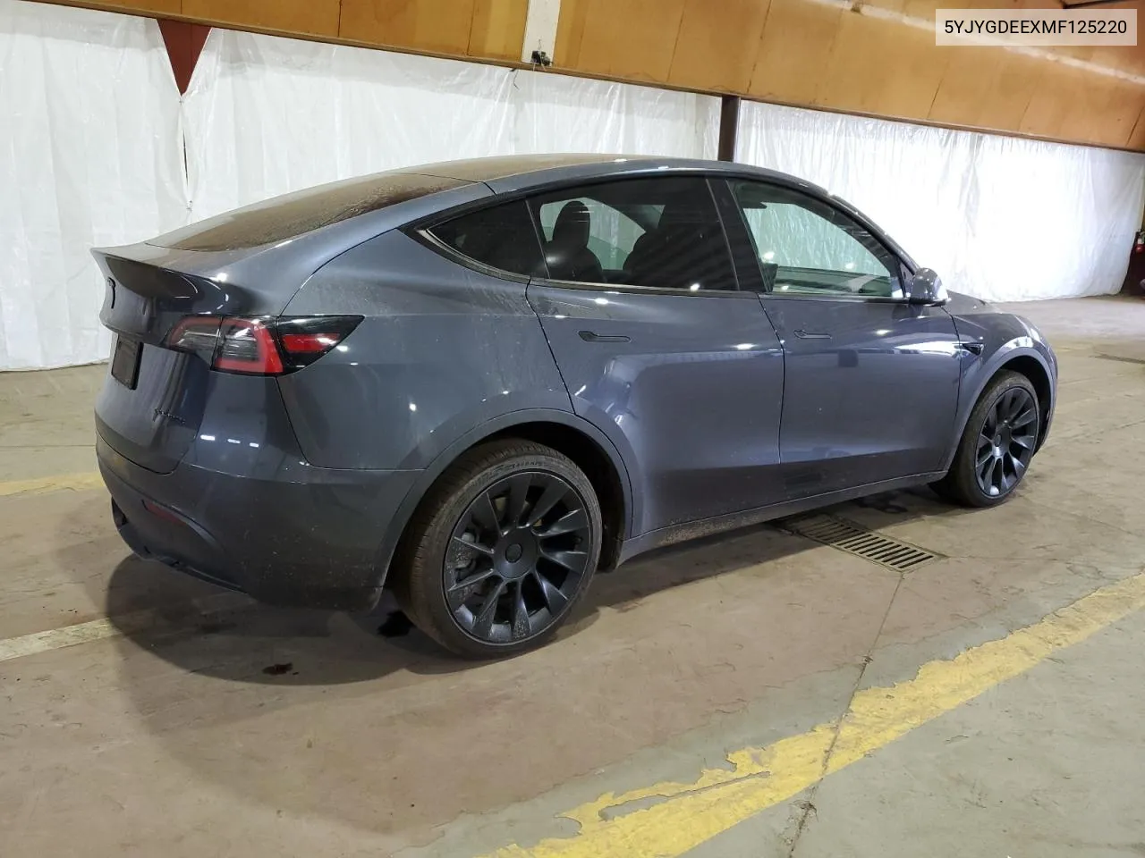 2021 Tesla Model Y VIN: 5YJYGDEEXMF125220 Lot: 70902144