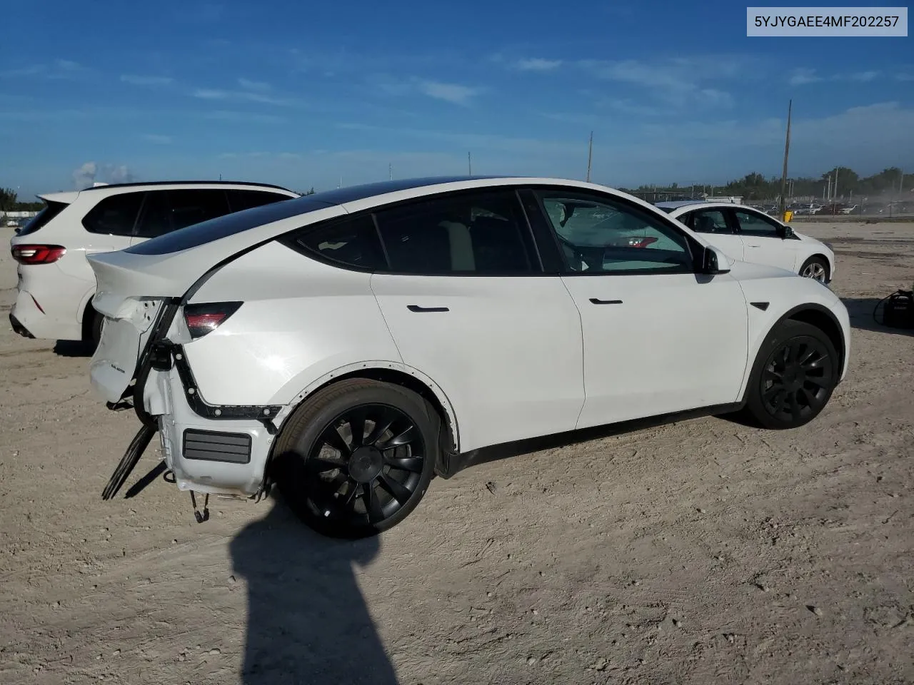 5YJYGAEE4MF202257 2021 Tesla Model Y