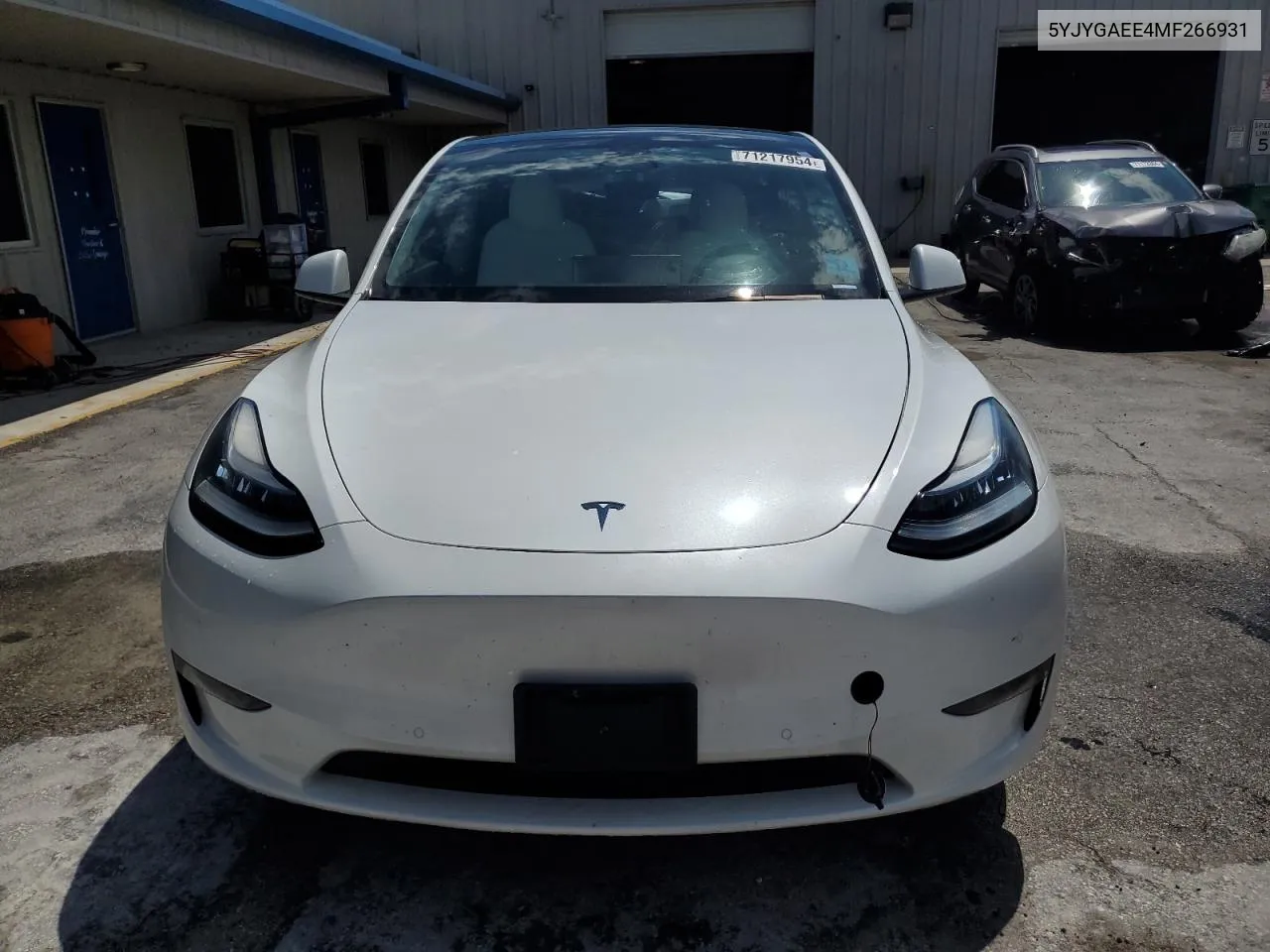 5YJYGAEE4MF266931 2021 Tesla Model Y