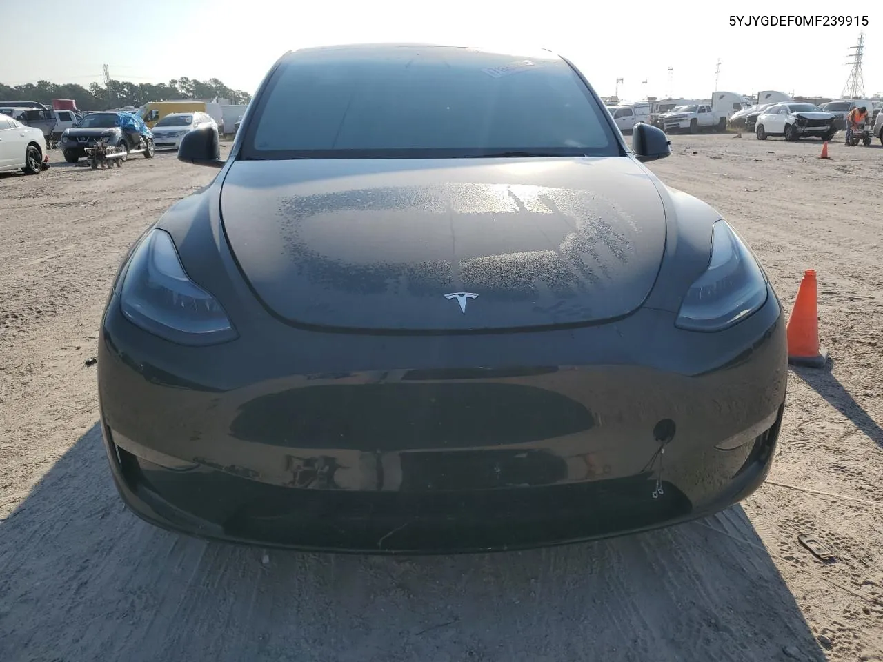 5YJYGDEF0MF239915 2021 Tesla Model Y