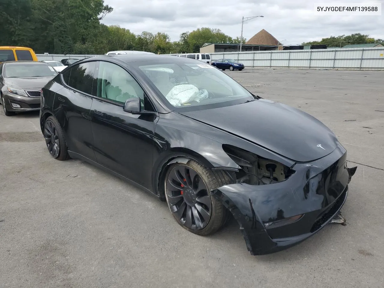 5YJYGDEF4MF139588 2021 Tesla Model Y