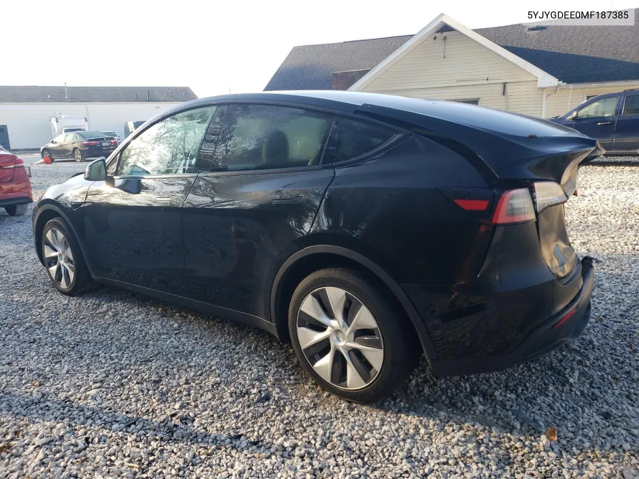 2021 Tesla Model Y VIN: 5YJYGDEE0MF187385 Lot: 72310394