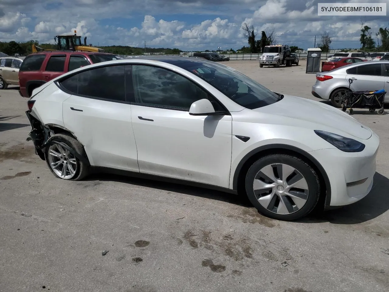 5YJYGDEE8MF106181 2021 Tesla Model Y