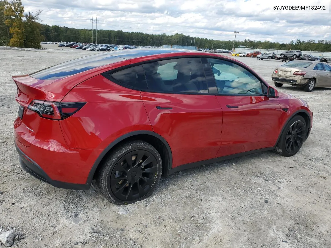 2021 Tesla Model Y VIN: 5YJYGDEE9MF182492 Lot: 72678534