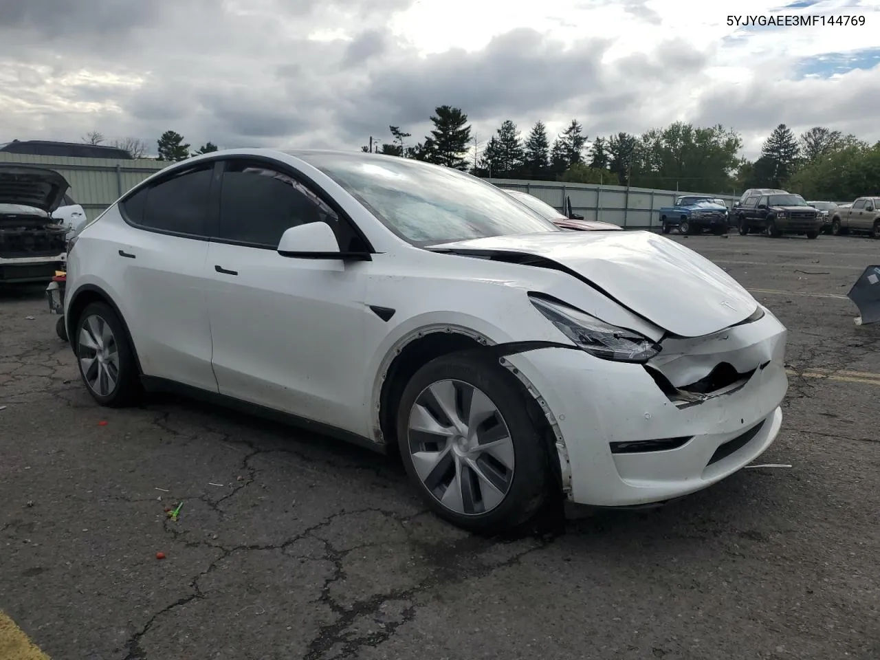 2021 Tesla Model Y VIN: 5YJYGAEE3MF144769 Lot: 73720544