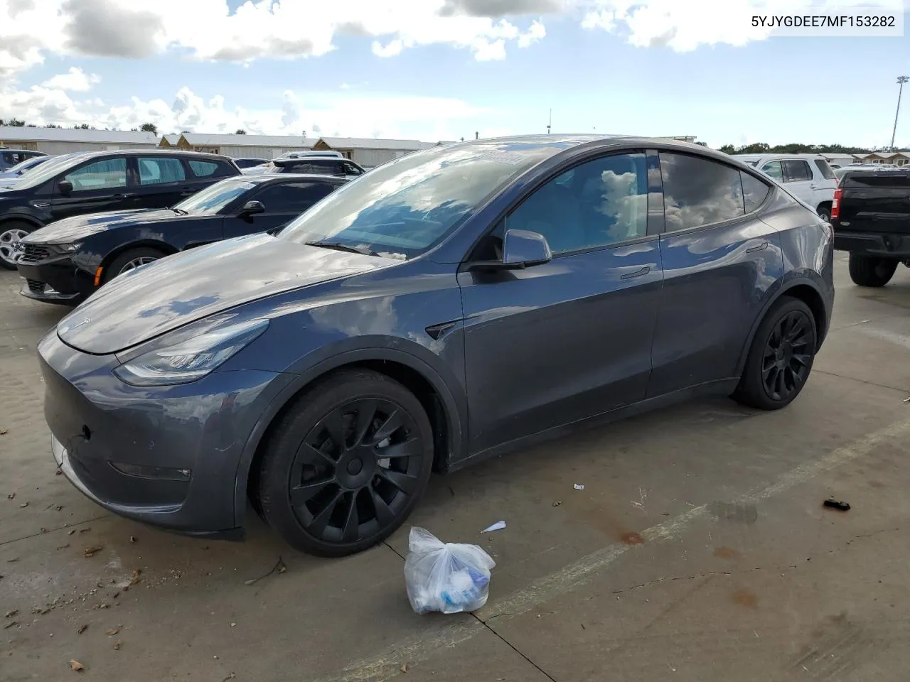 2021 Tesla Model Y VIN: 5YJYGDEE7MF153282 Lot: 73867874