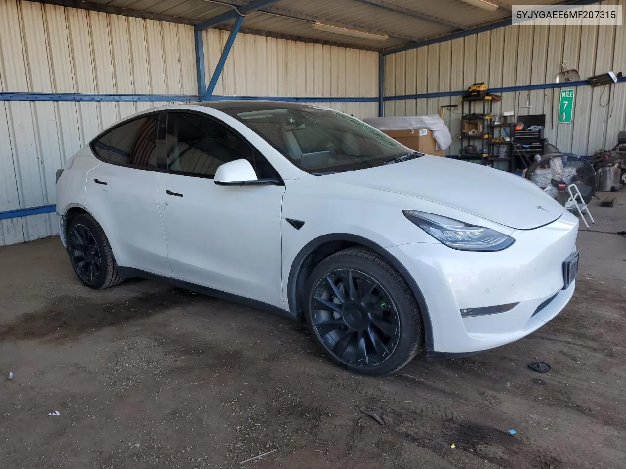 2021 Tesla Model Y VIN: 5YJYGAEE6MF207315 Lot: 73968184