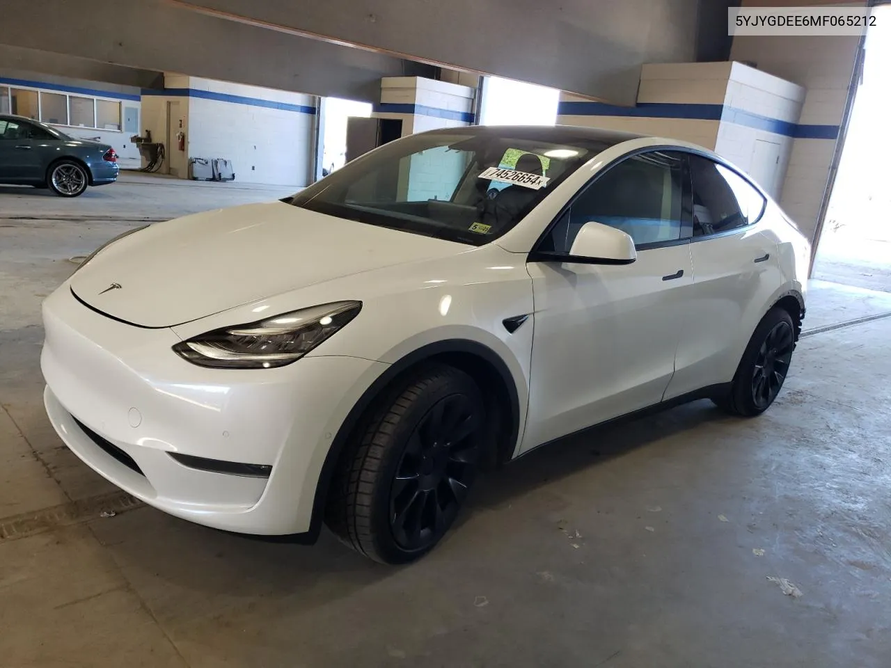 2021 Tesla Model Y VIN: 5YJYGDEE6MF065212 Lot: 74526654