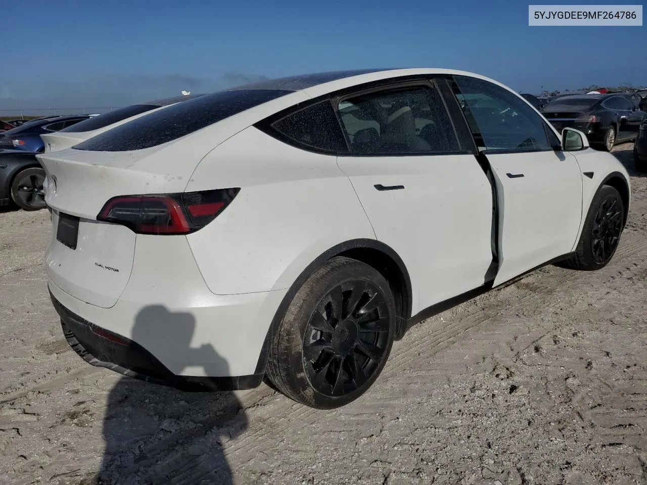 2021 Tesla Model Y VIN: 5YJYGDEE9MF264786 Lot: 74689864