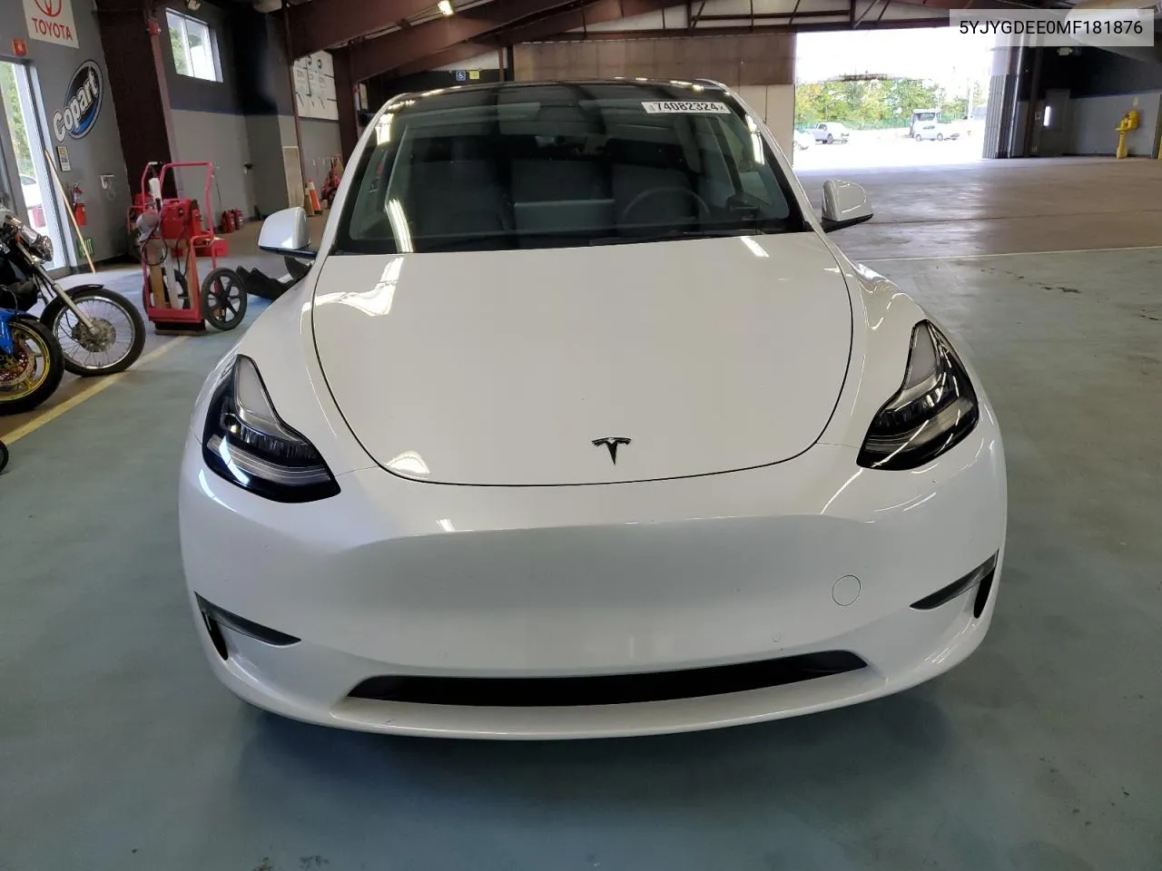 2021 Tesla Model Y VIN: 5YJYGDEE0MF181876 Lot: 74809714