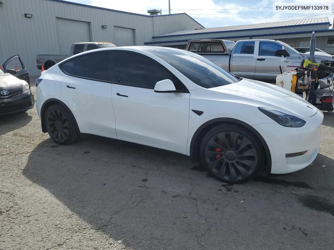 2021 Tesla Model Y VIN: 5YJYGDEF9MF133978 Lot: 75768214