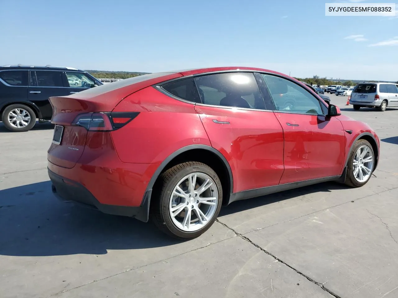 2021 Tesla Model Y VIN: 5YJYGDEE5MF088352 Lot: 76631504