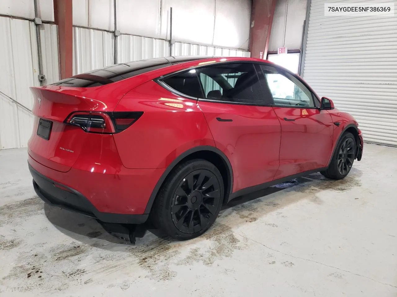 7SAYGDEE5NF386369 2022 Tesla Model Y