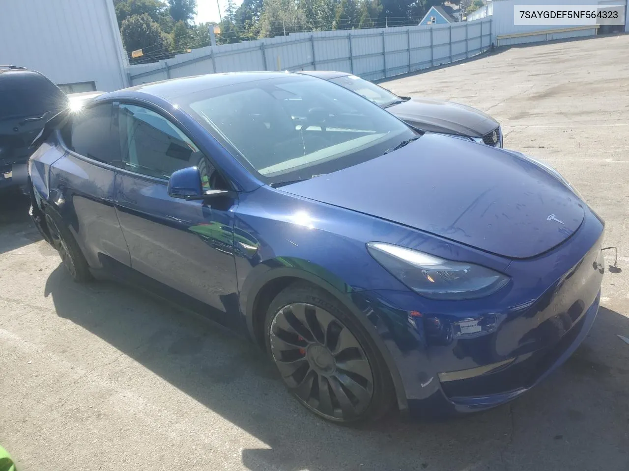 7SAYGDEF5NF564323 2022 Tesla Model Y