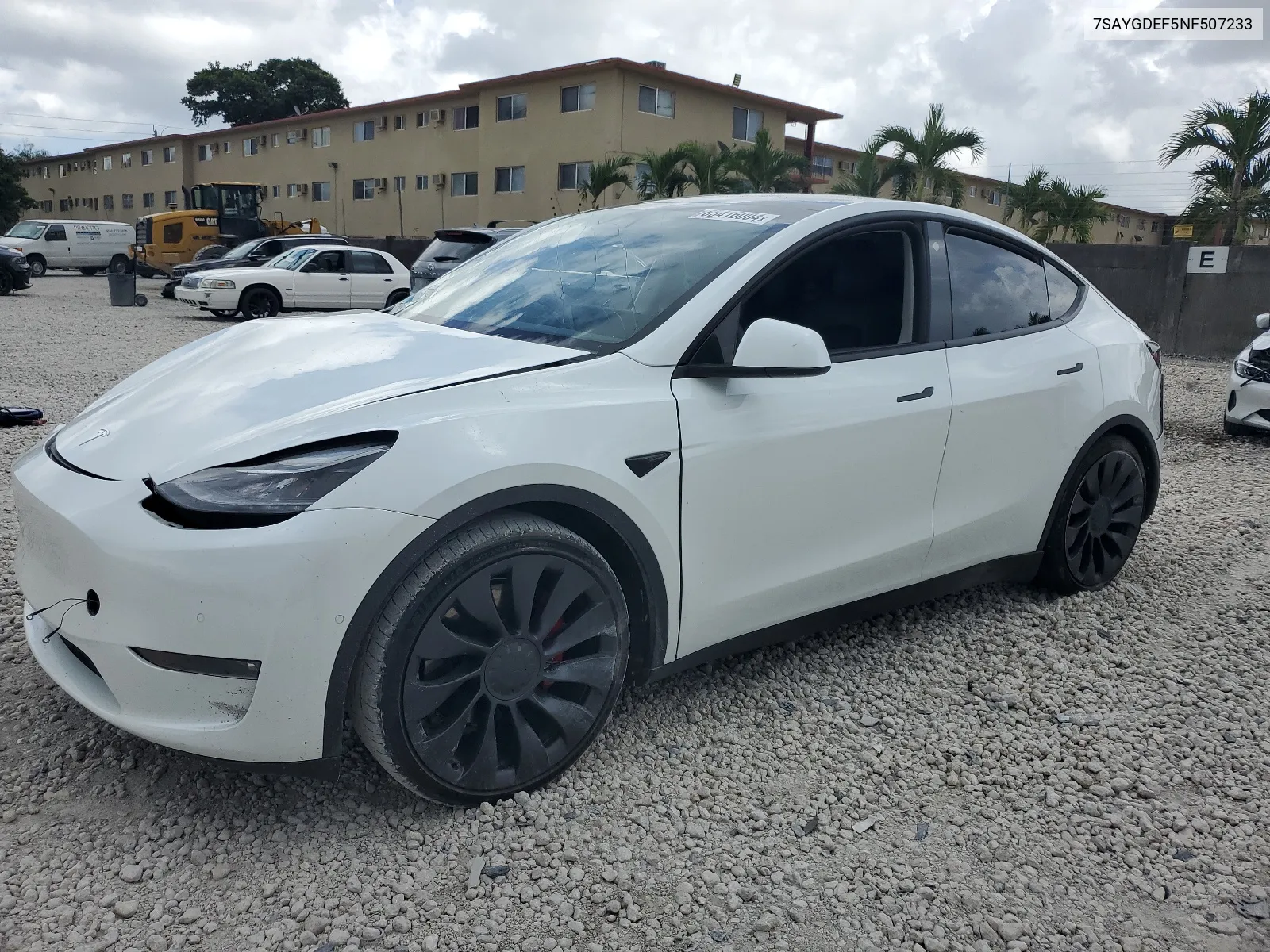 2022 Tesla Model Y VIN: 7SAYGDEF5NF507233 Lot: 65416004