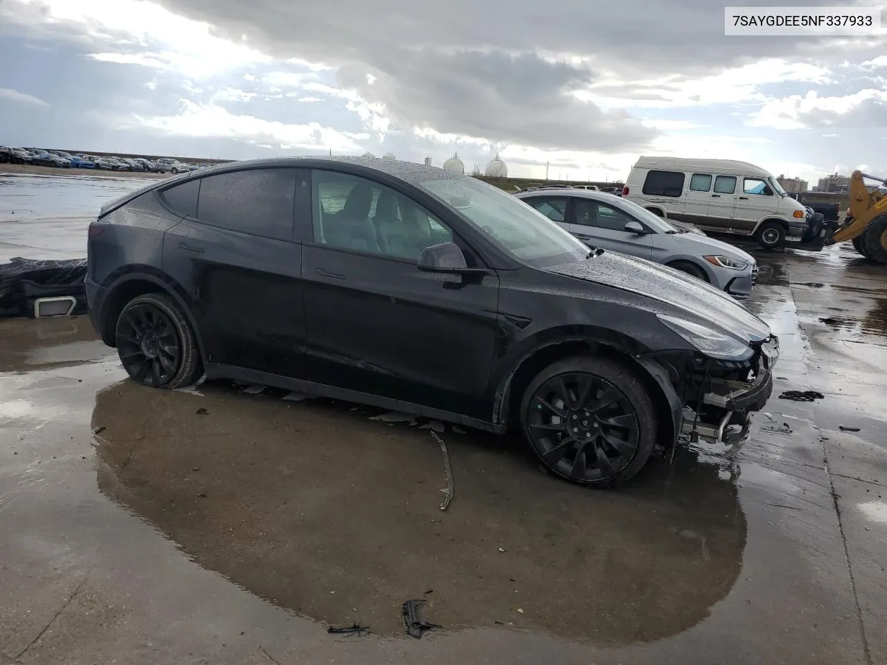 2022 Tesla Model Y VIN: 7SAYGDEE5NF337933 Lot: 67391394